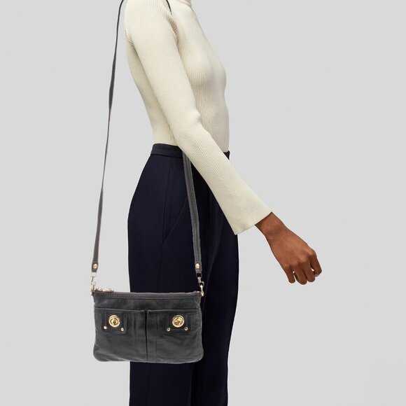 Marc by Marc Jacobs Totally Turnlock Percy Crossbody Black Gold - Picture 2 of 16